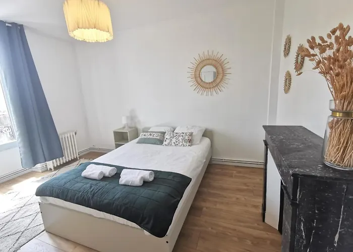 Proche Du Jardin Extraordinaire - Au Bout Du Quai Nantes