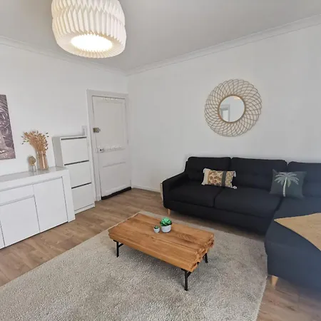 Nouveau - Au Bout Du Quai Nantes